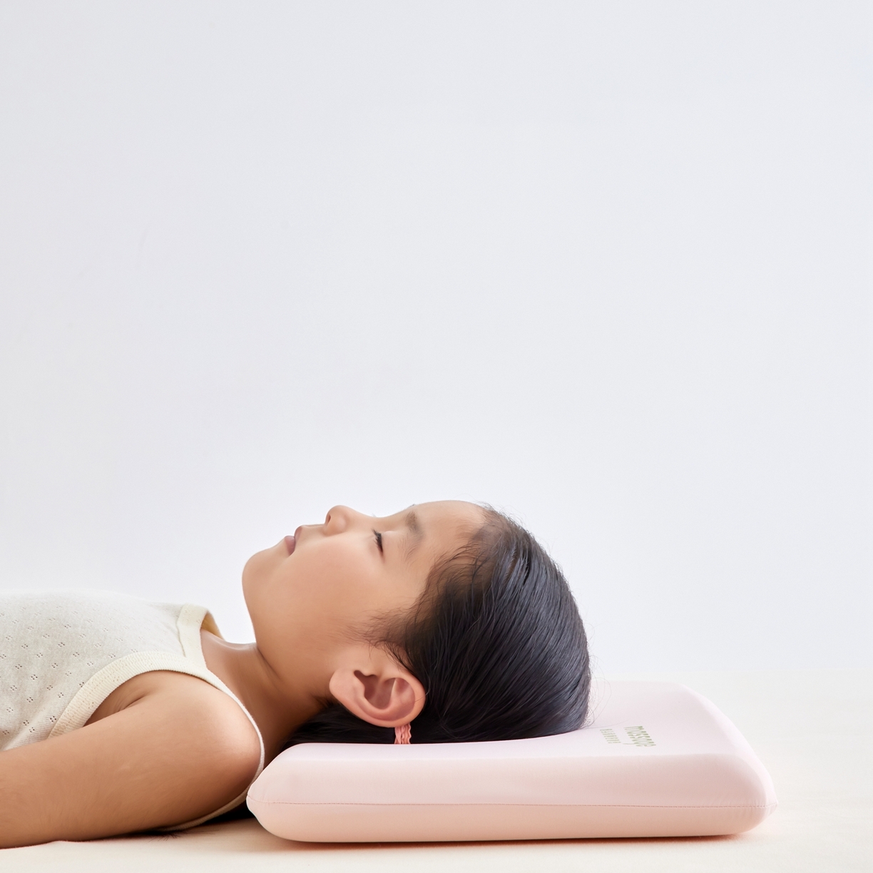 91家纺网 家纺一手货源 找家纺 北鸣有鱼枕芯馆 2025新款Massage马莎鸡记忆棉亲子枕枕头枕芯-风格二 38*58*6cm粉色