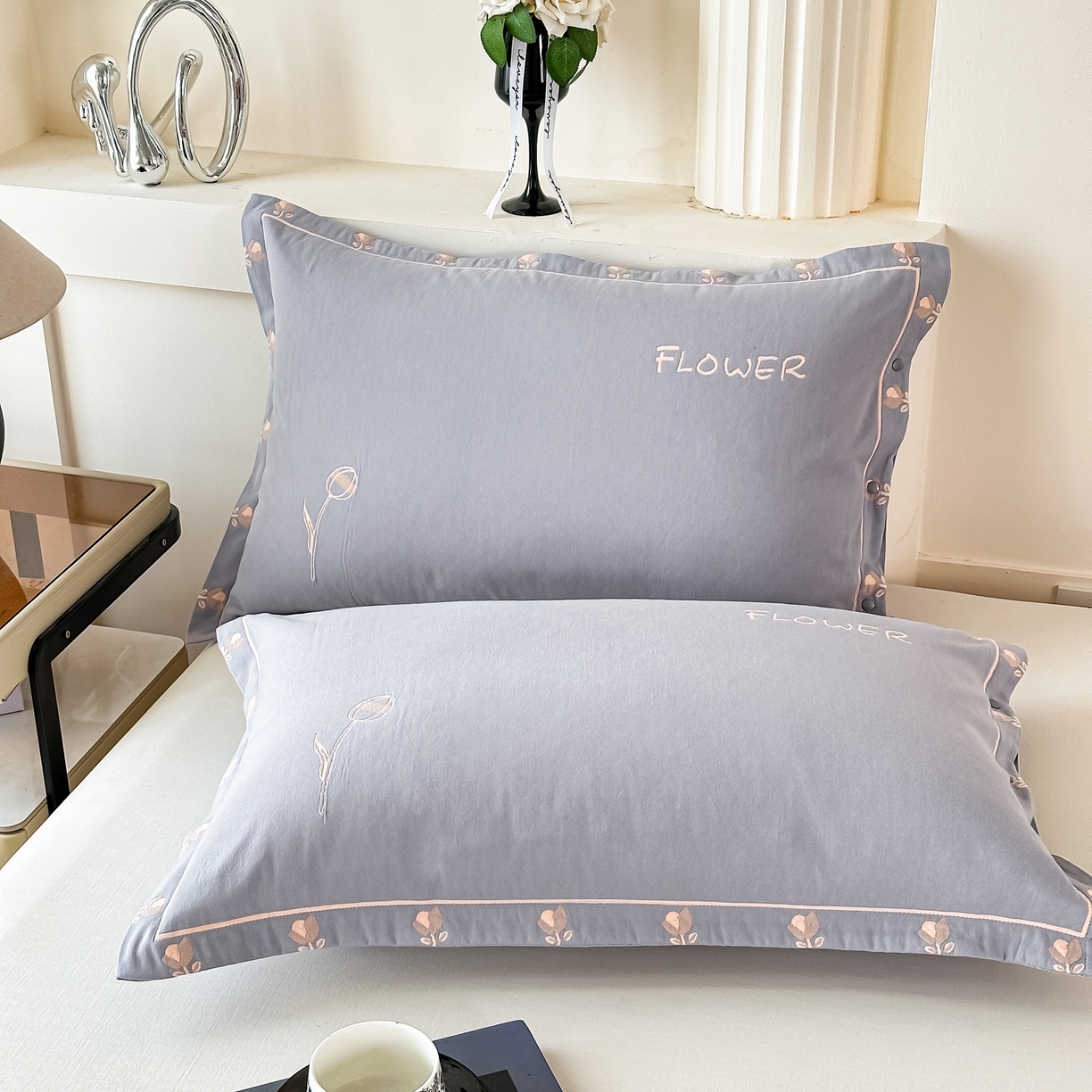 91家纺网 家纺一手货源 找家纺 沐瑟家纺 2025新款欧尚枕套单品枕套枕套单件 小小花-浅灰色