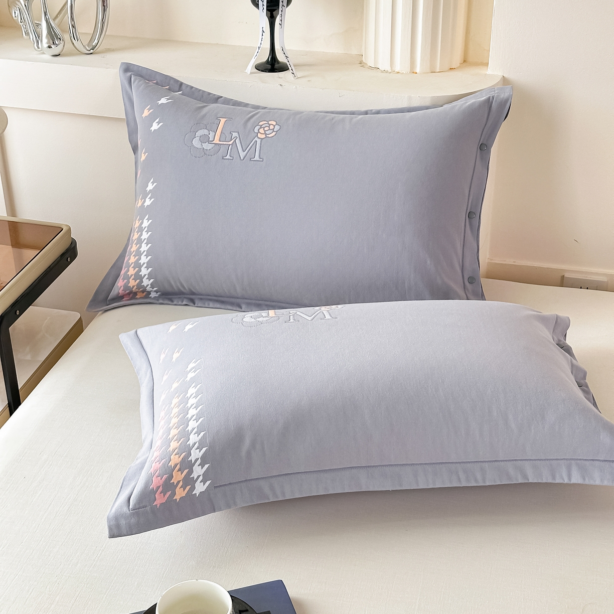 91家纺网 家纺一手货源 找家纺 沐瑟家纺 2025新款欧尚枕套单品枕套枕套单件 浪漫-灰绿色