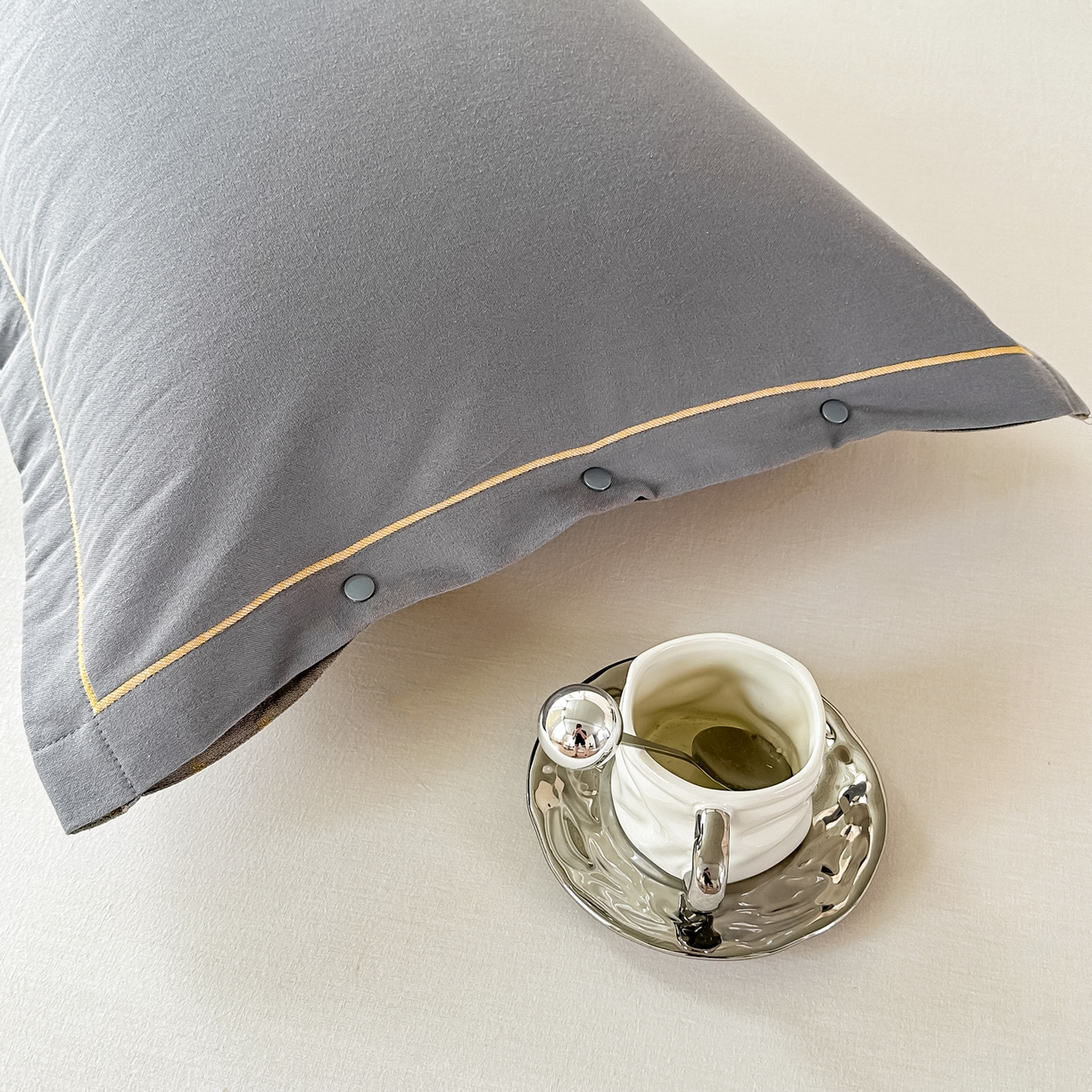 91家纺网 家纺一手货源 找家纺 沐瑟家纺 2025新款欧尚枕套单品枕套枕套单件 浪漫-深灰色