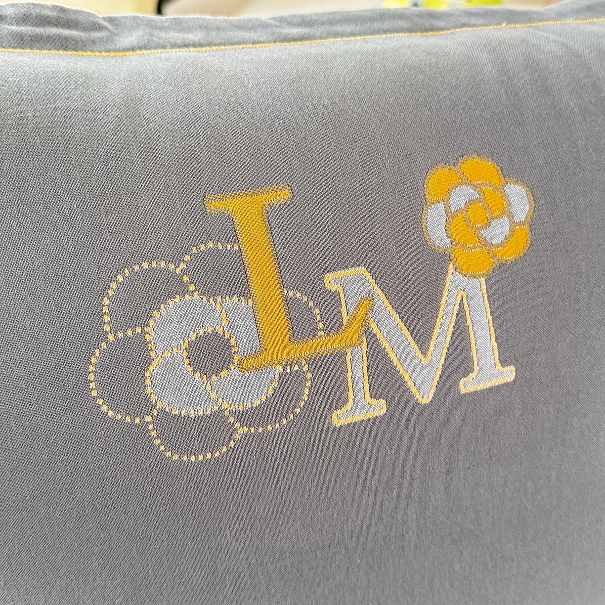 91家纺网 家纺一手货源 找家纺 沐瑟家纺 2025新款欧尚枕套单品枕套枕套单件 浪漫-深灰色