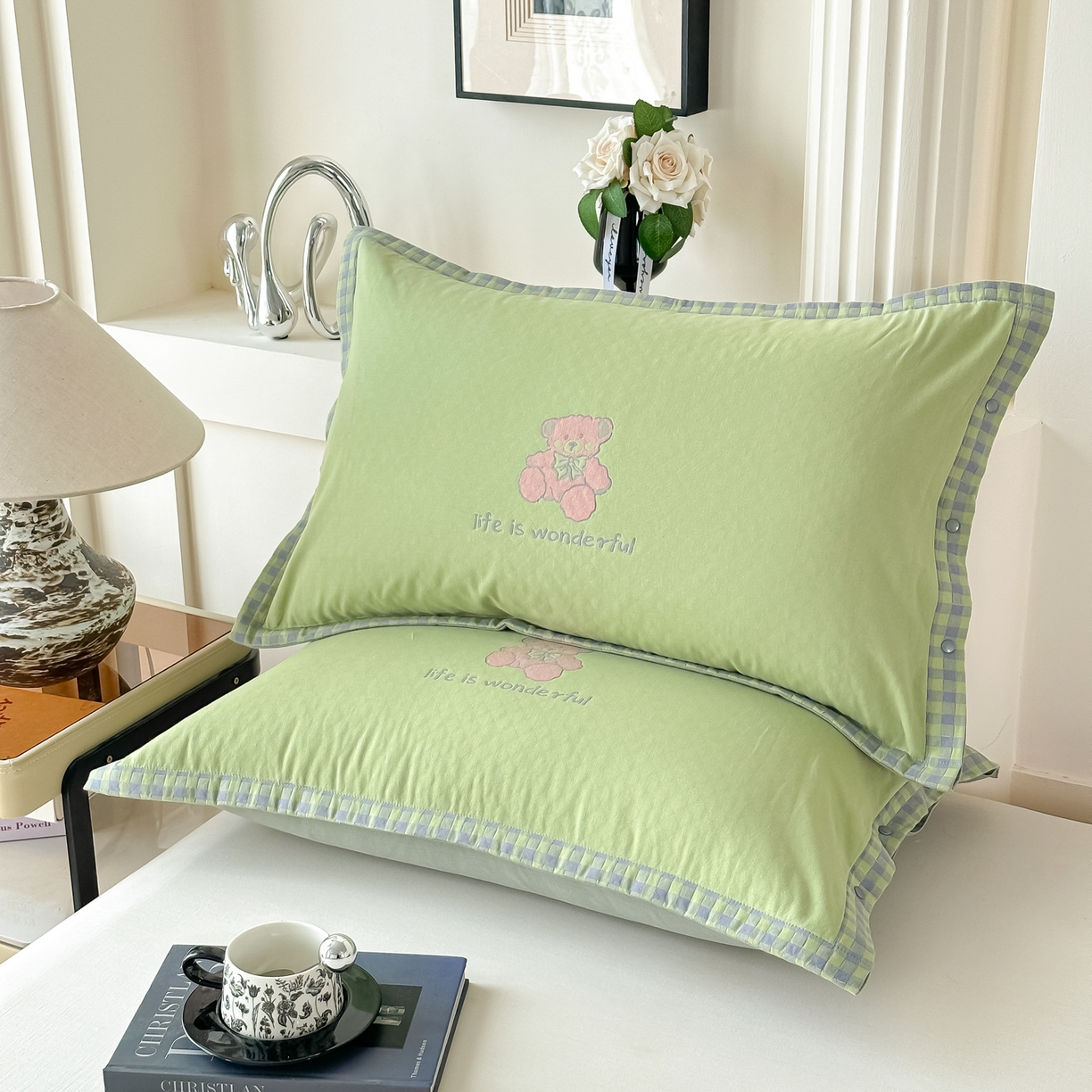 91家纺网 家纺一手货源 找家纺 沐瑟家纺 2025新款欧尚枕套单品枕套枕套单件 格子小熊-绿色