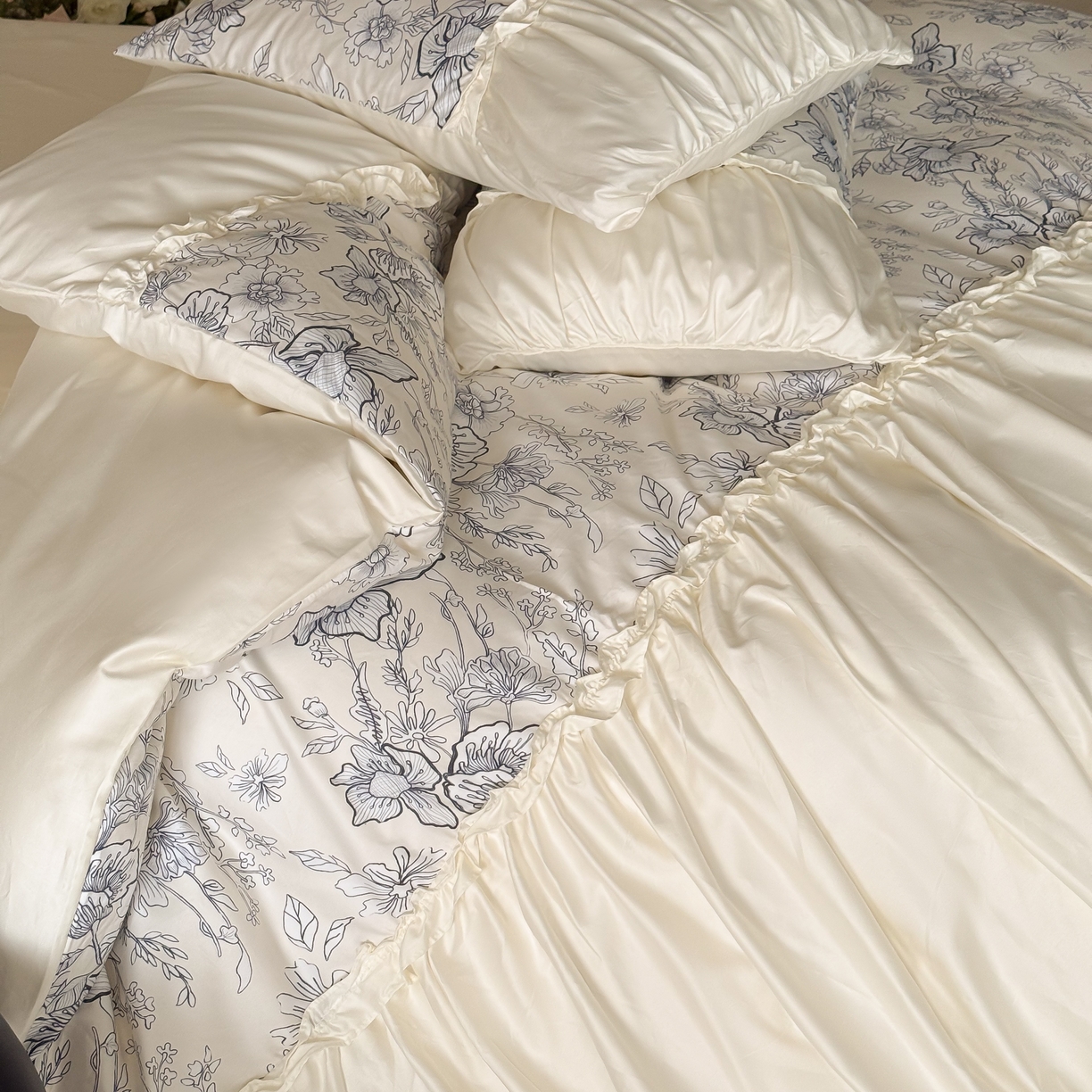 91家纺网 家纺一手货源 找家纺 （总）121 2025新款100支长绒棉贡缎数码印花四件套-蓝韵幽梦【会员-20】 平台控价券后不得低于368/388元