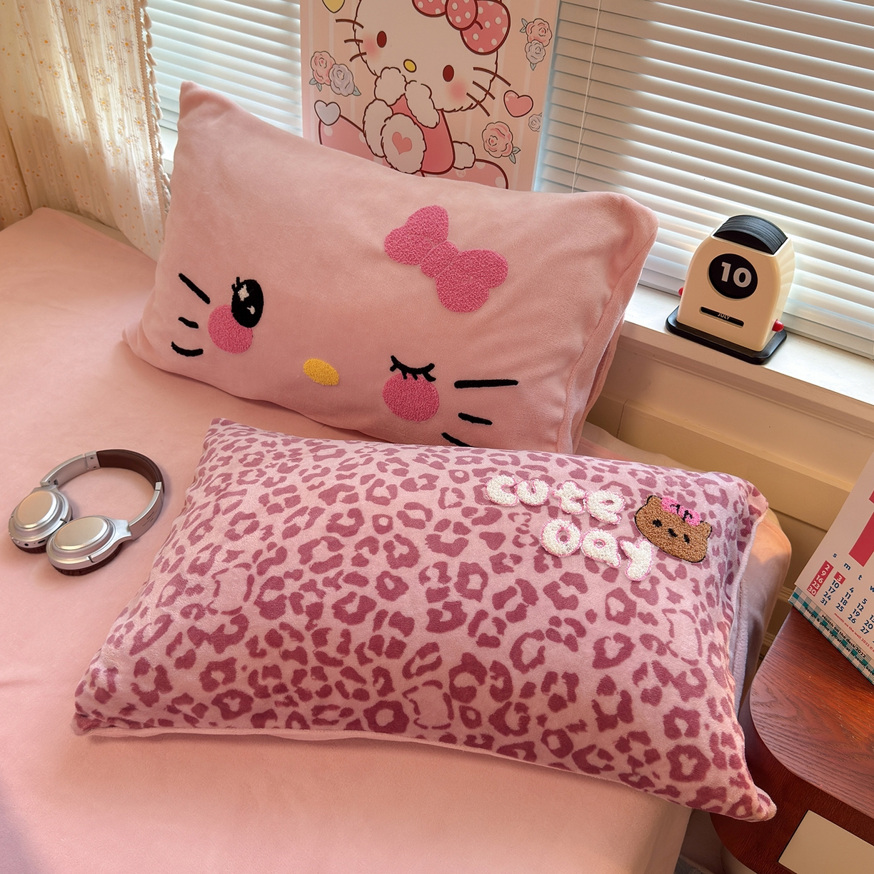 91家纺网 家纺一手货源 找家纺 （总）罗亿家纺 2025新款高克重200g牛奶绒数码印花毛巾绣卡通四件套