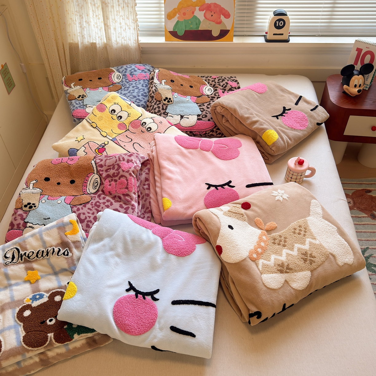 91家纺网 家纺一手货源 找家纺 （总）罗亿家纺 2025新款高克重200g牛奶绒数码印花毛巾绣卡通四件套