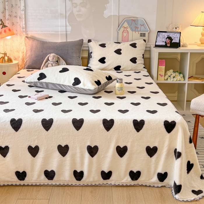 91家纺网 家纺一手货源 找家纺 妖妖家纺 2025新款高克重兔毛花边印花单床单 床单单件 爱心