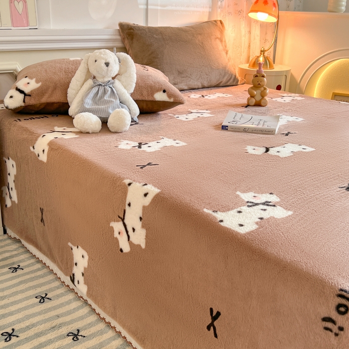 91家纺网 家纺一手货源 找家纺 妖妖家纺 2025新款高克重兔毛花边印花单床单 床单单件 斑点狗