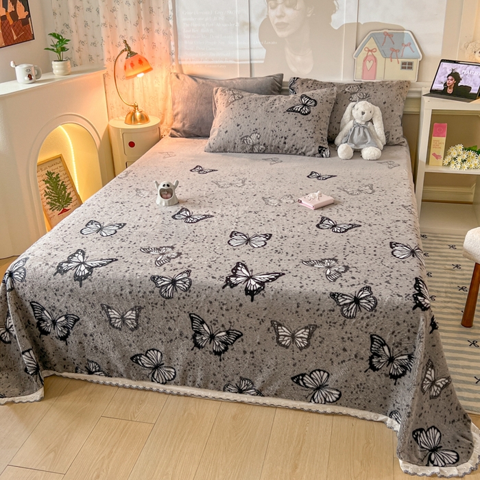 91家纺网 家纺一手货源 找家纺 妖妖家纺 2025新款高克重兔毛花边印花单床单 床单单件 斑点蝴蝶