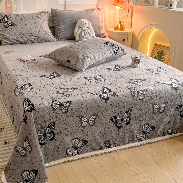 91家纺网 家纺一手货源 找家纺 妖妖家纺 2025新款高克重兔毛花边印花单床单 床单单件 斑点蝴蝶