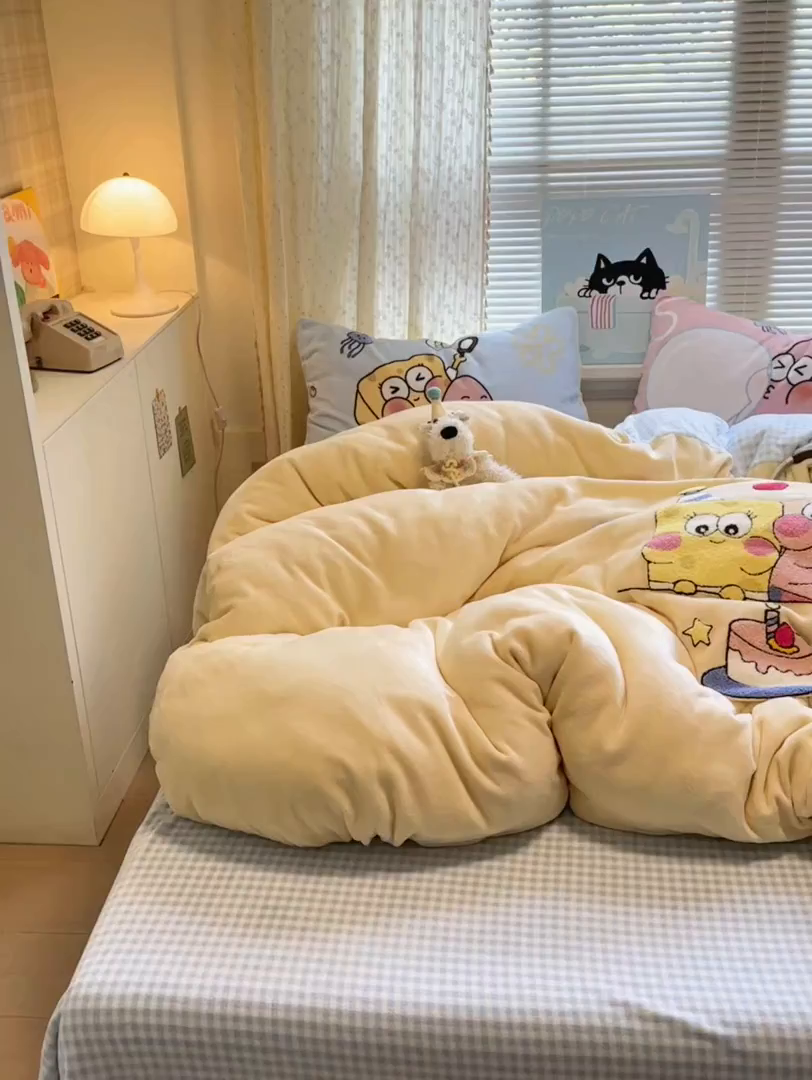 91家纺网 家纺一手货源 找家纺 罗亿家纺 2025新款高克重200g牛奶绒数码印花毛巾绣卡通四件套 生日派对