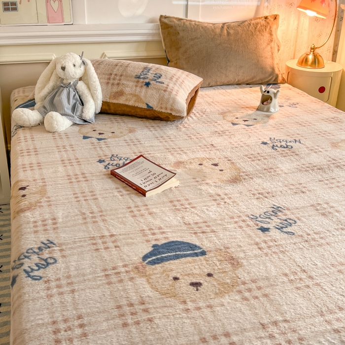 91家纺网 家纺一手货源 找家纺 妖妖家纺 2025新款高克重兔毛花边印花单床单 床单单件 开心熊