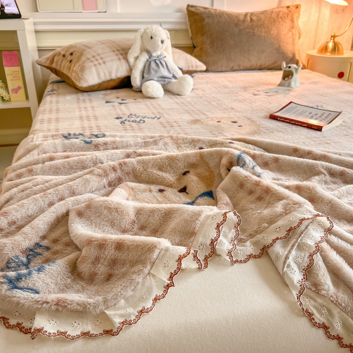 91家纺网 家纺一手货源 找家纺 妖妖家纺 2025新款高克重兔毛花边印花单床单 床单单件 开心熊