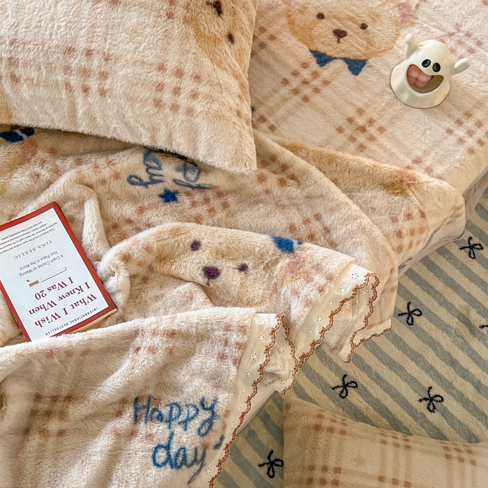 91家纺网 家纺一手货源 找家纺 妖妖家纺 2025新款高克重兔毛花边印花单床单 床单单件 开心熊