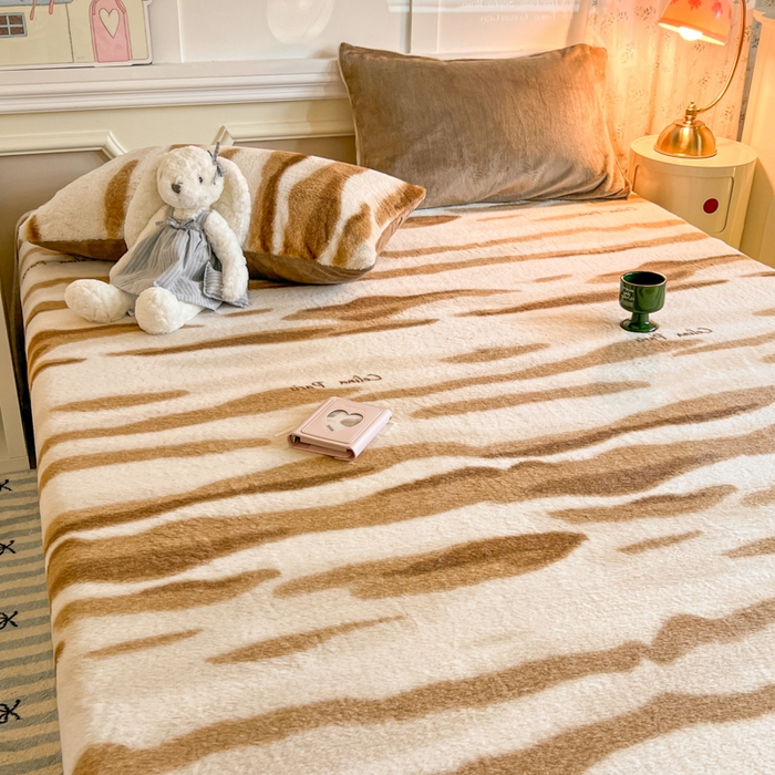 91家纺网 家纺一手货源 找家纺 妖妖家纺 2025新款高克重兔毛花边印花单床单 床单单件 木星纹