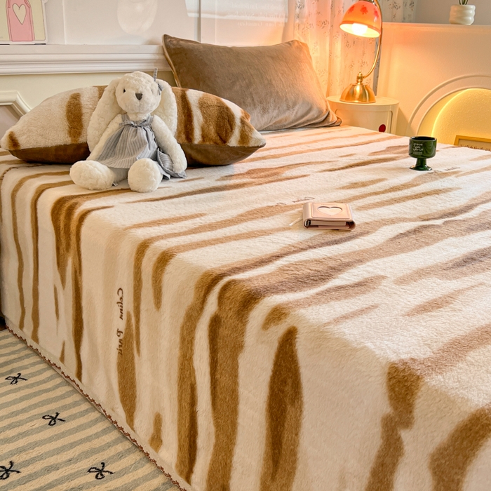 91家纺网 家纺一手货源 找家纺 妖妖家纺 2025新款高克重兔毛花边印花单床单 床单单件 木星纹