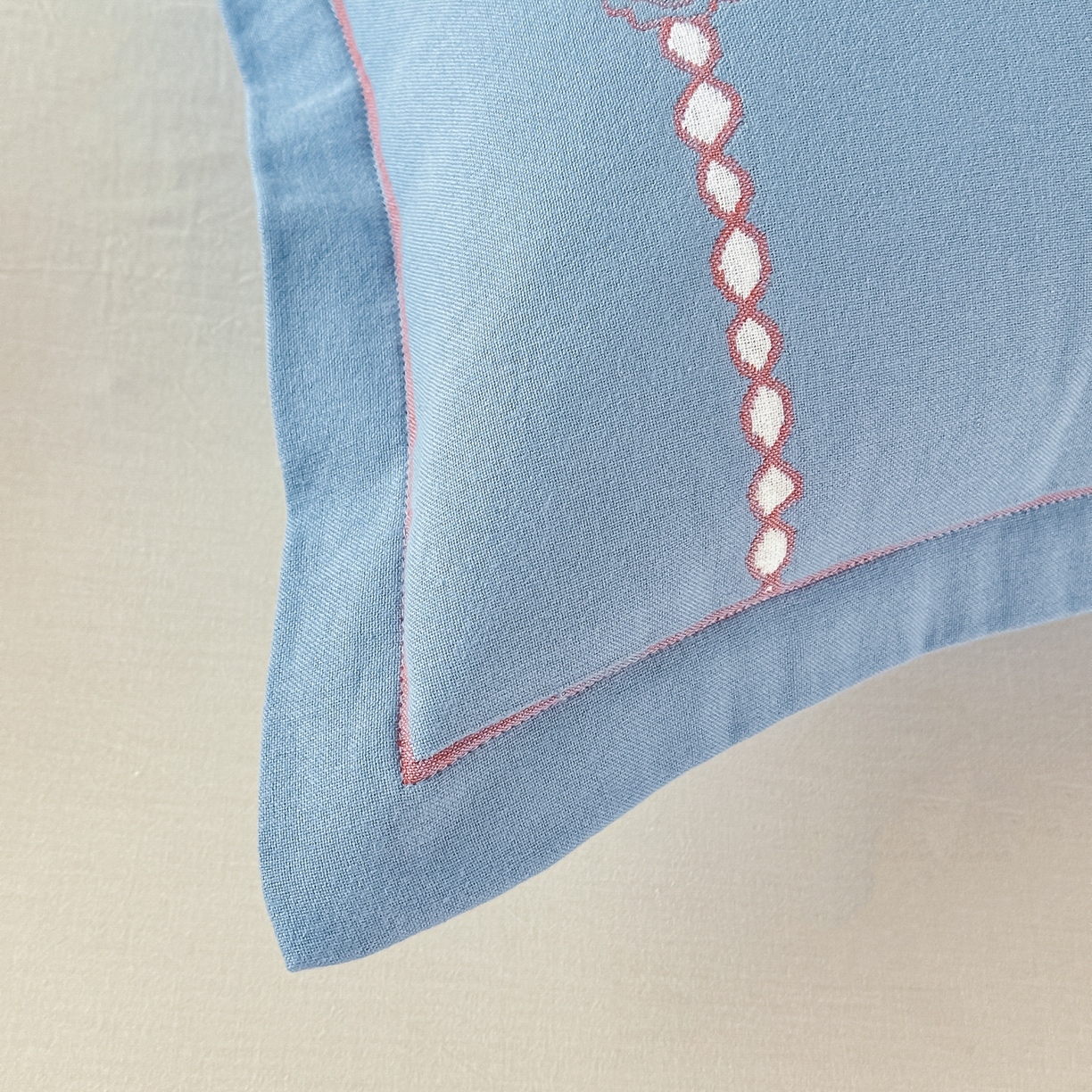 91家纺网 家纺一手货源 找家纺 沐瑟家纺 2025新款怡家枕套单品枕套枕套单件 花典-蓝灰色