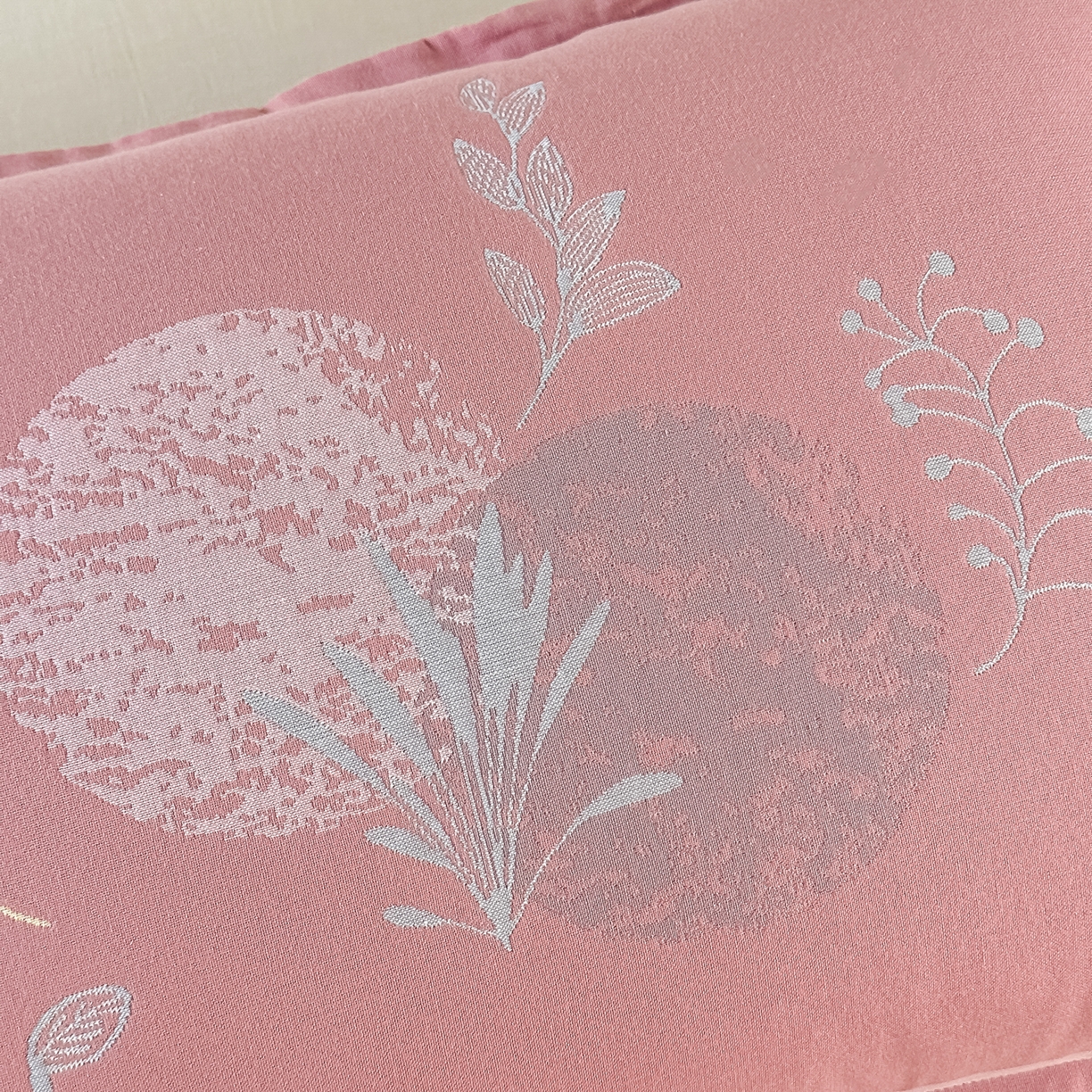 91家纺网 家纺一手货源 找家纺 沐瑟家纺 2025新款怡家枕套单品枕套枕套单件 花岁-粉色