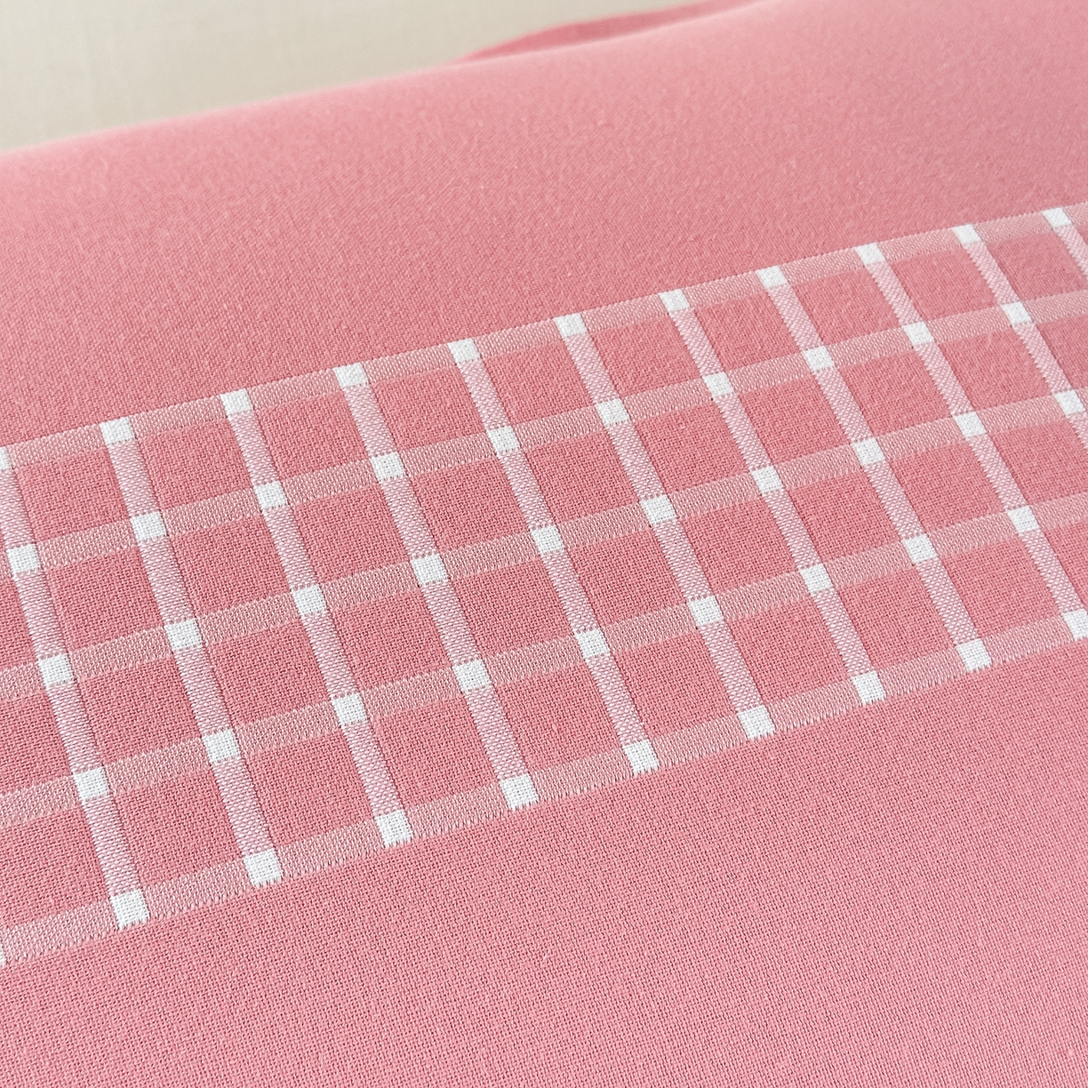 91家纺网 家纺一手货源 找家纺 沐瑟家纺 2025新款怡家枕套单品枕套枕套单件 笑脸-红豆沙