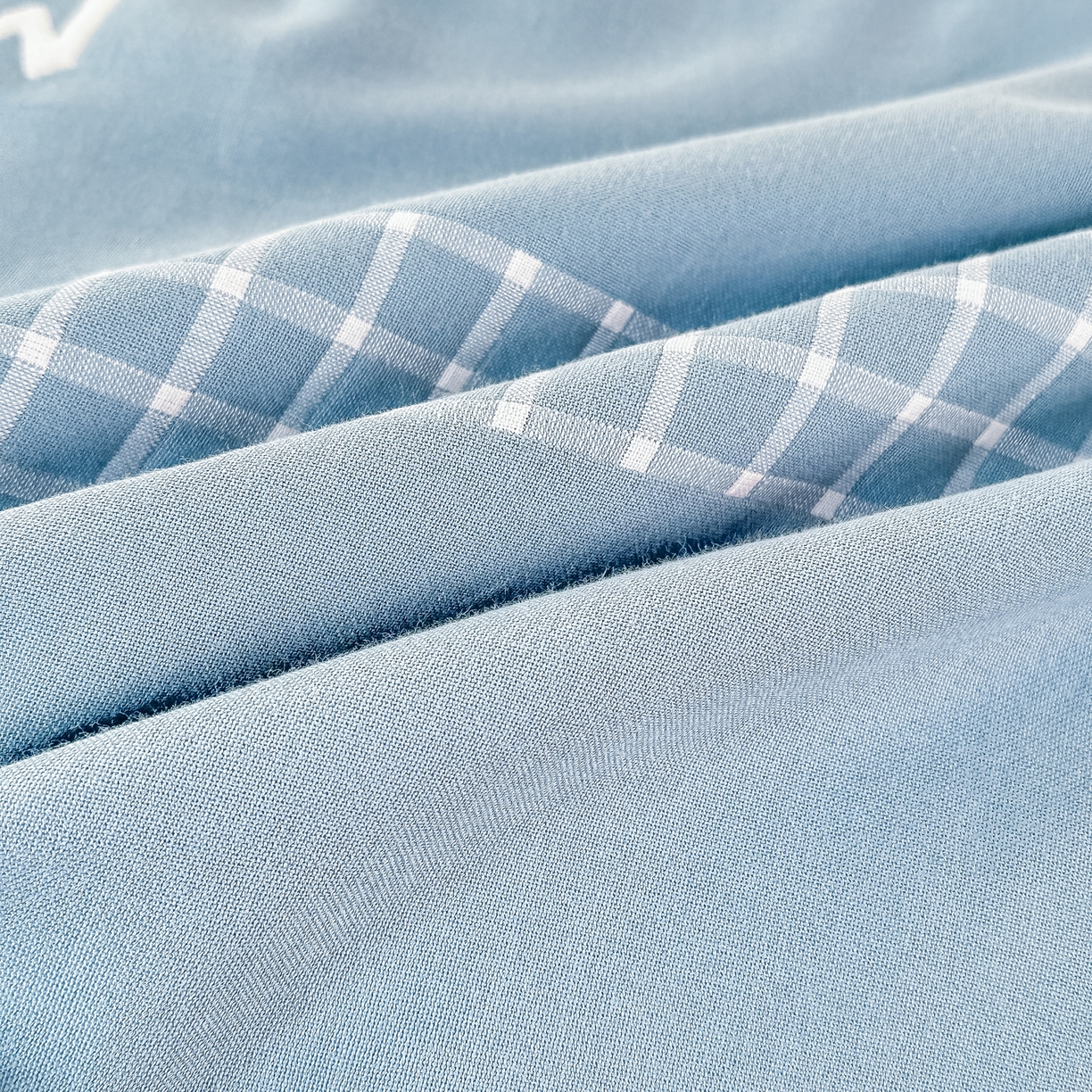 91家纺网 家纺一手货源 找家纺 沐瑟家纺 2025新款怡家枕套单品枕套枕套单件 笑脸-蓝灰色