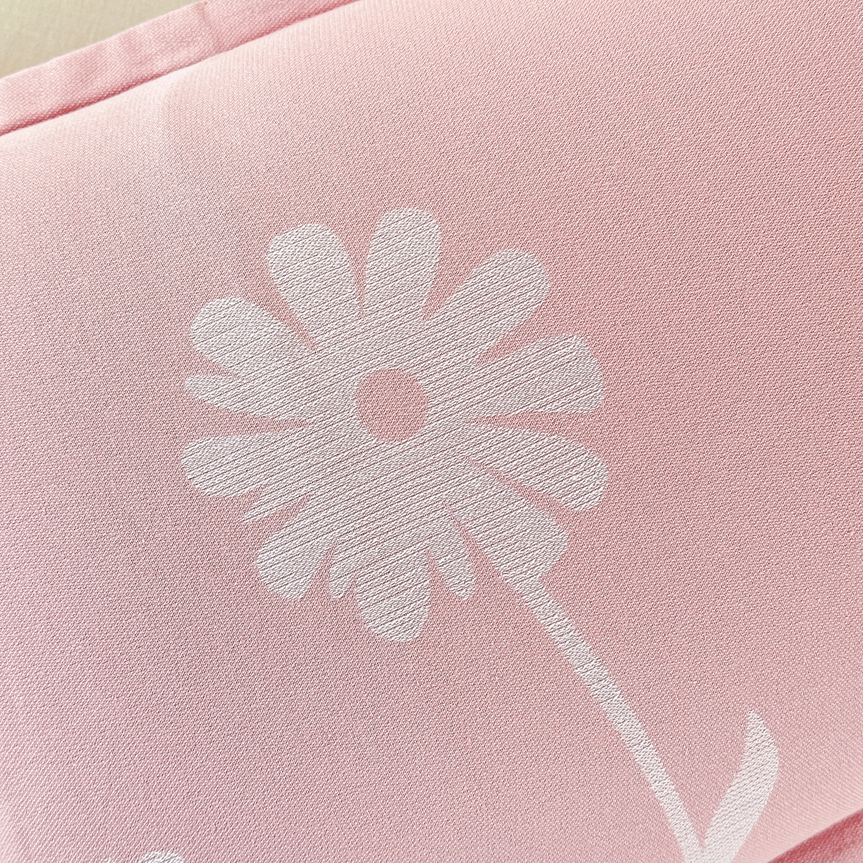 91家纺网 家纺一手货源 找家纺 沐瑟家纺 2025新款怡家枕套单品枕套枕套单件 笑脸-浅粉色