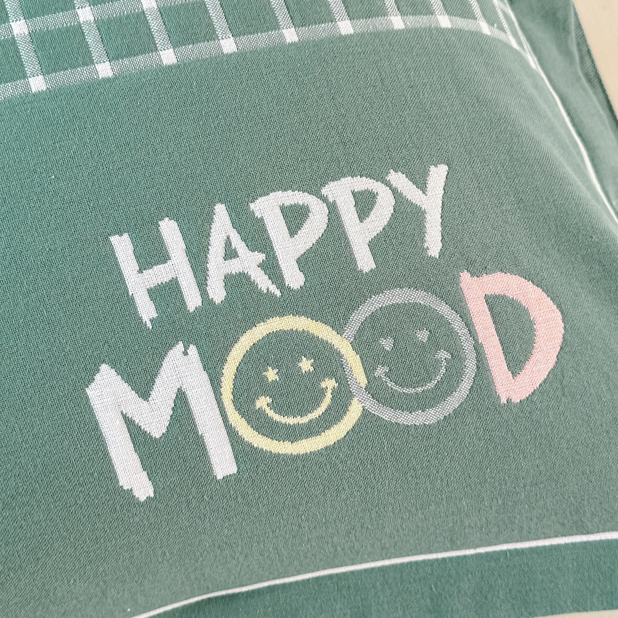 91家纺网 家纺一手货源 找家纺 沐瑟家纺 2025新款怡家枕套单品枕套枕套单件 笑脸-深绿