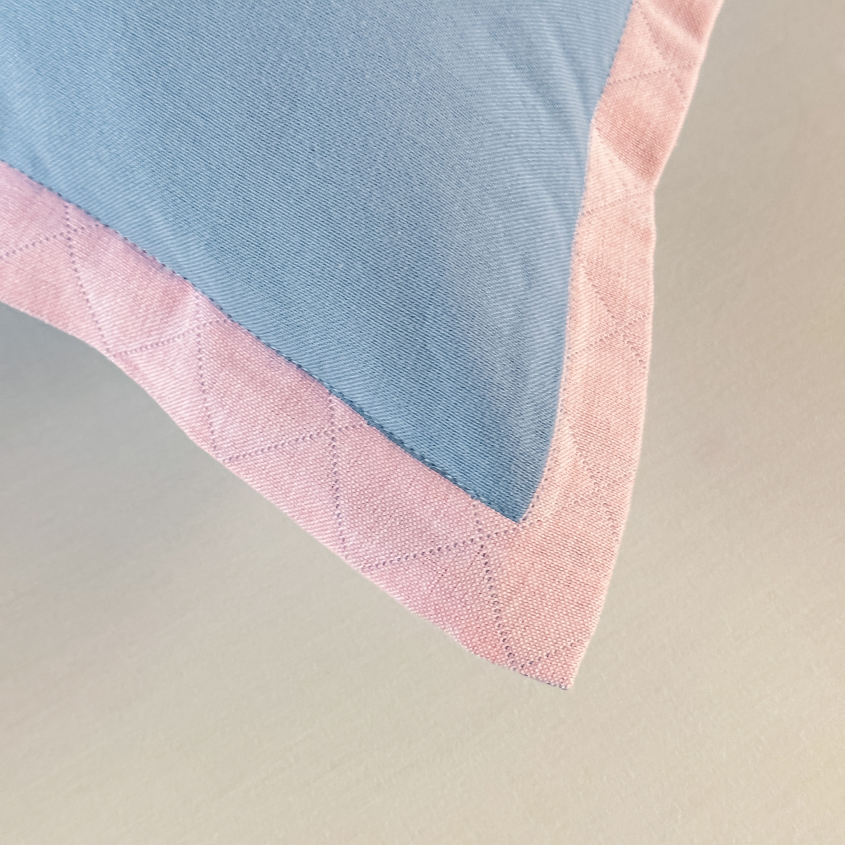 91家纺网 家纺一手货源 找家纺 沐瑟家纺 2025新款怡家枕套单品枕套枕套单件 元气满满-蓝灰色