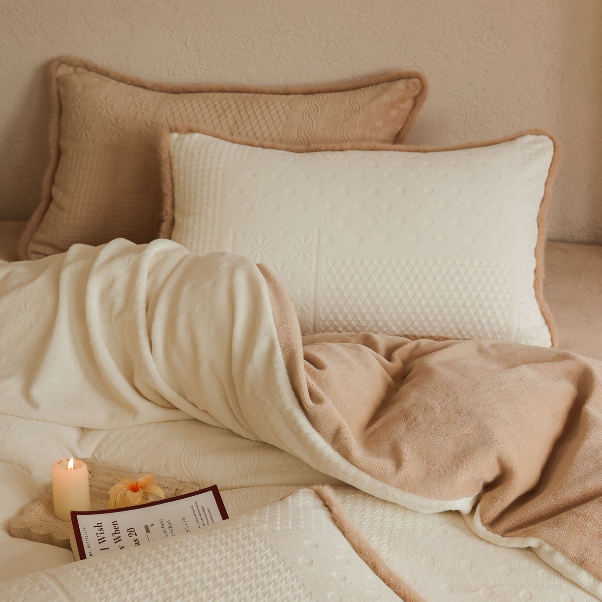 91家纺网 家纺一手货源 找家纺 （总）三味舒屋 2025新款简约毛边雕花牛奶绒四件套 雪屿织梦