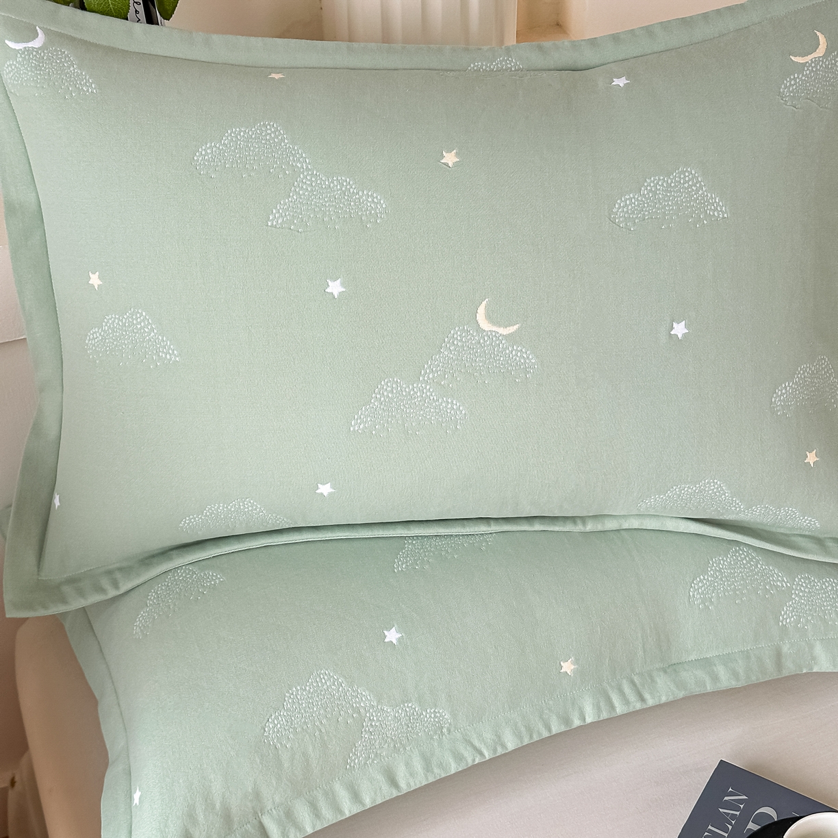 91家纺网 家纺一手货源 找家纺 沐瑟家纺 2025新款怡家枕套单品枕套枕套单件 云点-草绿色