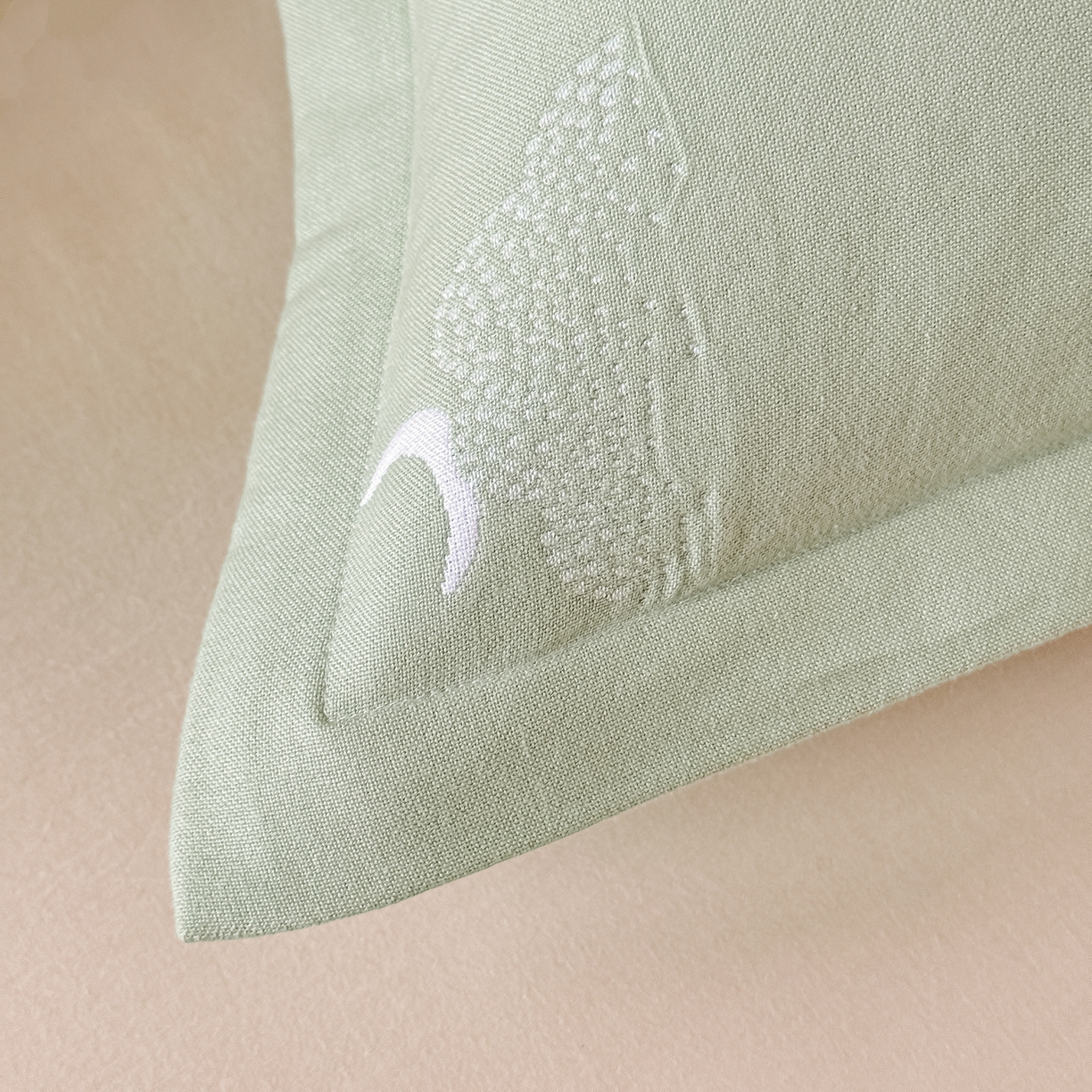 91家纺网 家纺一手货源 找家纺 沐瑟家纺 2025新款怡家枕套单品枕套枕套单件 云点-草绿色