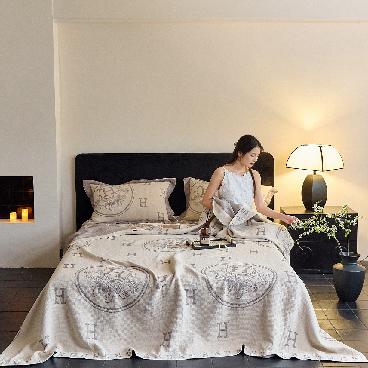 91家纺网 家纺一手货源 找家纺 沐瑟家纺 2025新款简约风多功能纱布盖毯纱布毯子毛巾被床盖沙发巾单毯枕巾枕套三件套 H咖色