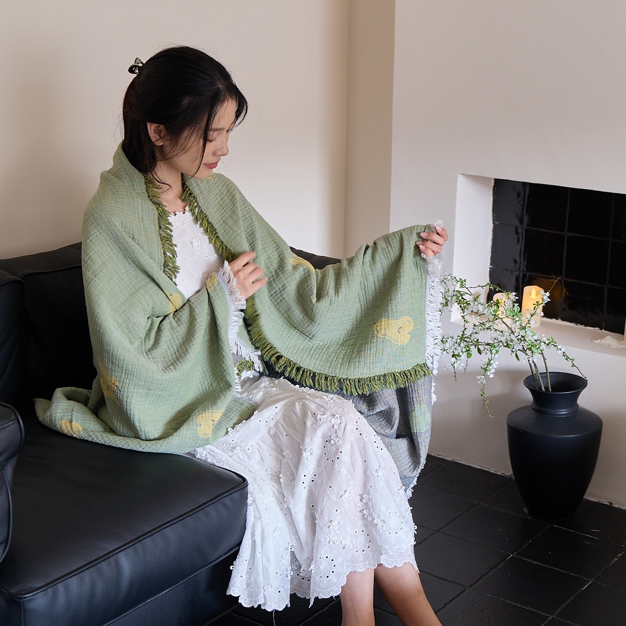 沐瑟家纺 2025新款流苏披肩毯毛毯毯子 梨落