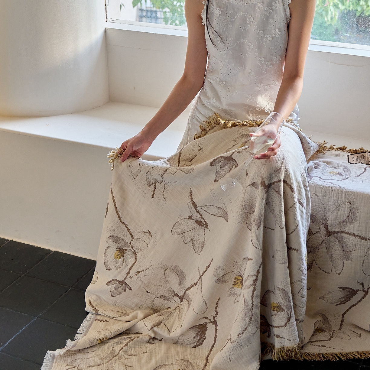 91家纺网 家纺一手货源 找家纺 沐瑟家纺 2025新款流苏披肩毯毛毯毯子 木栀