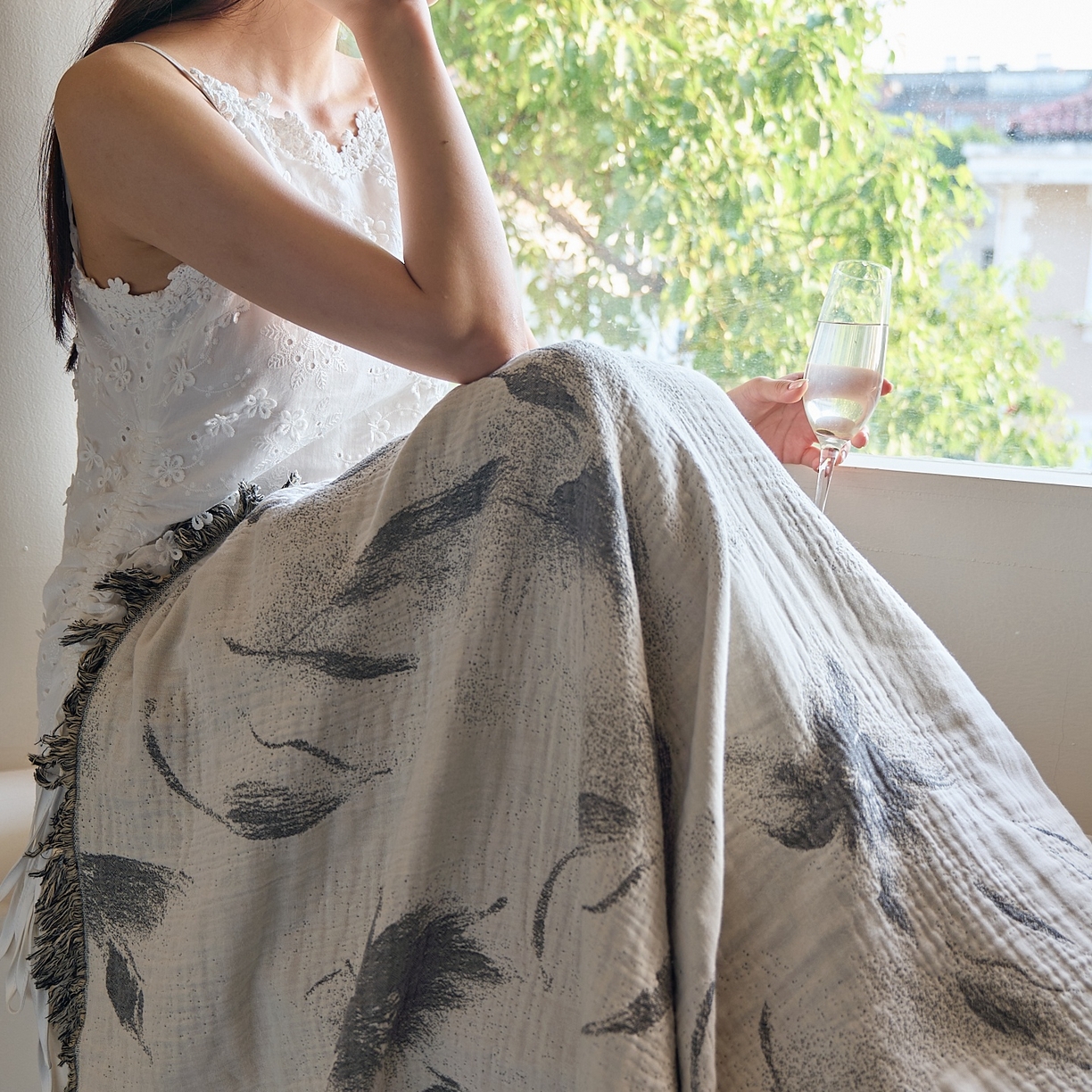 91家纺网 家纺一手货源 找家纺 沐瑟家纺 2025新款流苏披肩毯毛毯毯子 水墨花