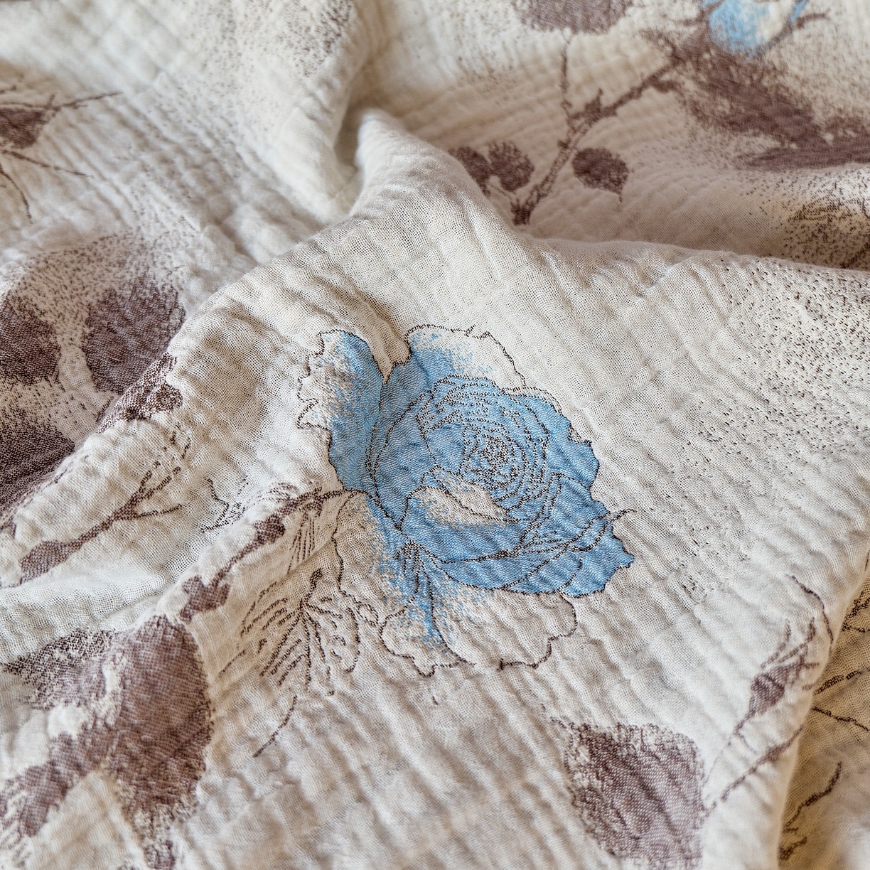 91家纺网 家纺一手货源 找家纺 沐瑟家纺 2025新款流苏披肩毯毛毯毯子 枝蘭