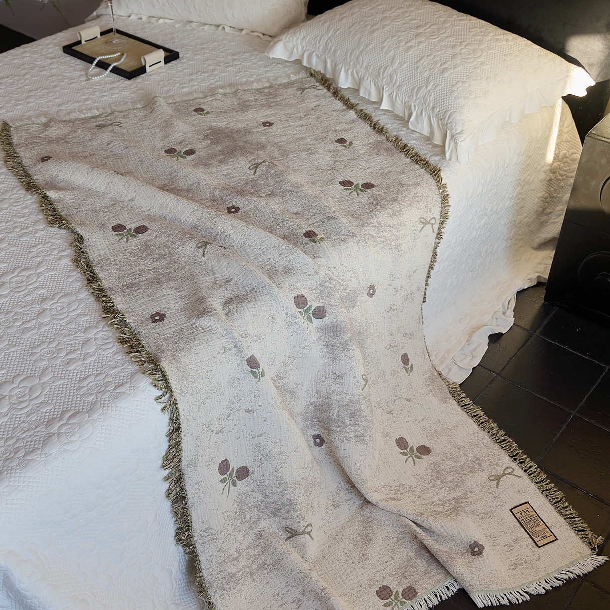 91家纺网 家纺一手货源 找家纺 沐瑟家纺 2025新款流苏披肩毯毛毯毯子 薇禾