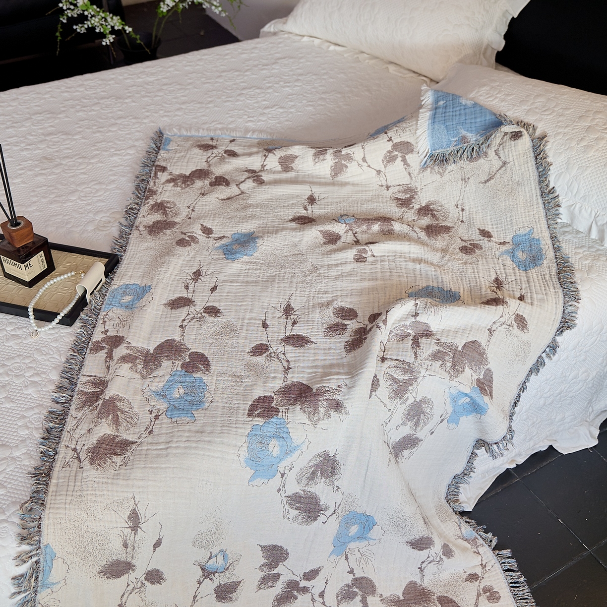 91家纺网 家纺一手货源 找家纺 沐瑟家纺 2025新款流苏披肩毯毛毯毯子 枝蘭