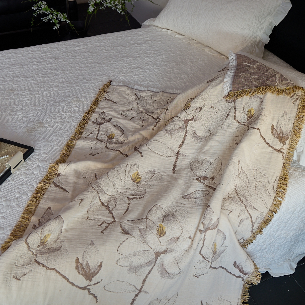 91家纺网 家纺一手货源 找家纺 沐瑟家纺 2025新款流苏披肩毯毛毯毯子 木栀