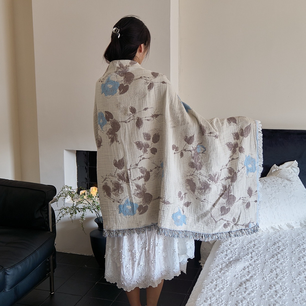 91家纺网 家纺一手货源 找家纺 沐瑟家纺 2025新款流苏披肩毯毛毯毯子 枝蘭