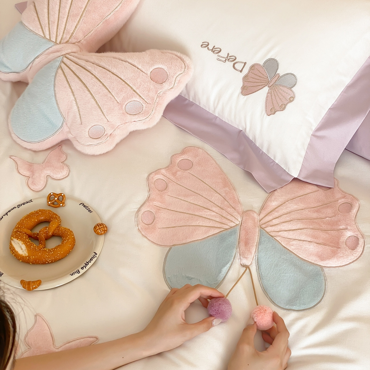 91家纺网 家纺一手货源 找家纺 曼布缇 2025新款加厚全棉纯棉磨毛绣花四件套-艾薇 艾薇-紫