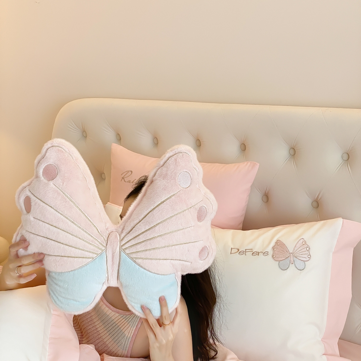 91家纺网 家纺一手货源 找家纺 曼布缇 2025新款加厚全棉纯棉磨毛绣花四件套-艾薇 艾薇-粉