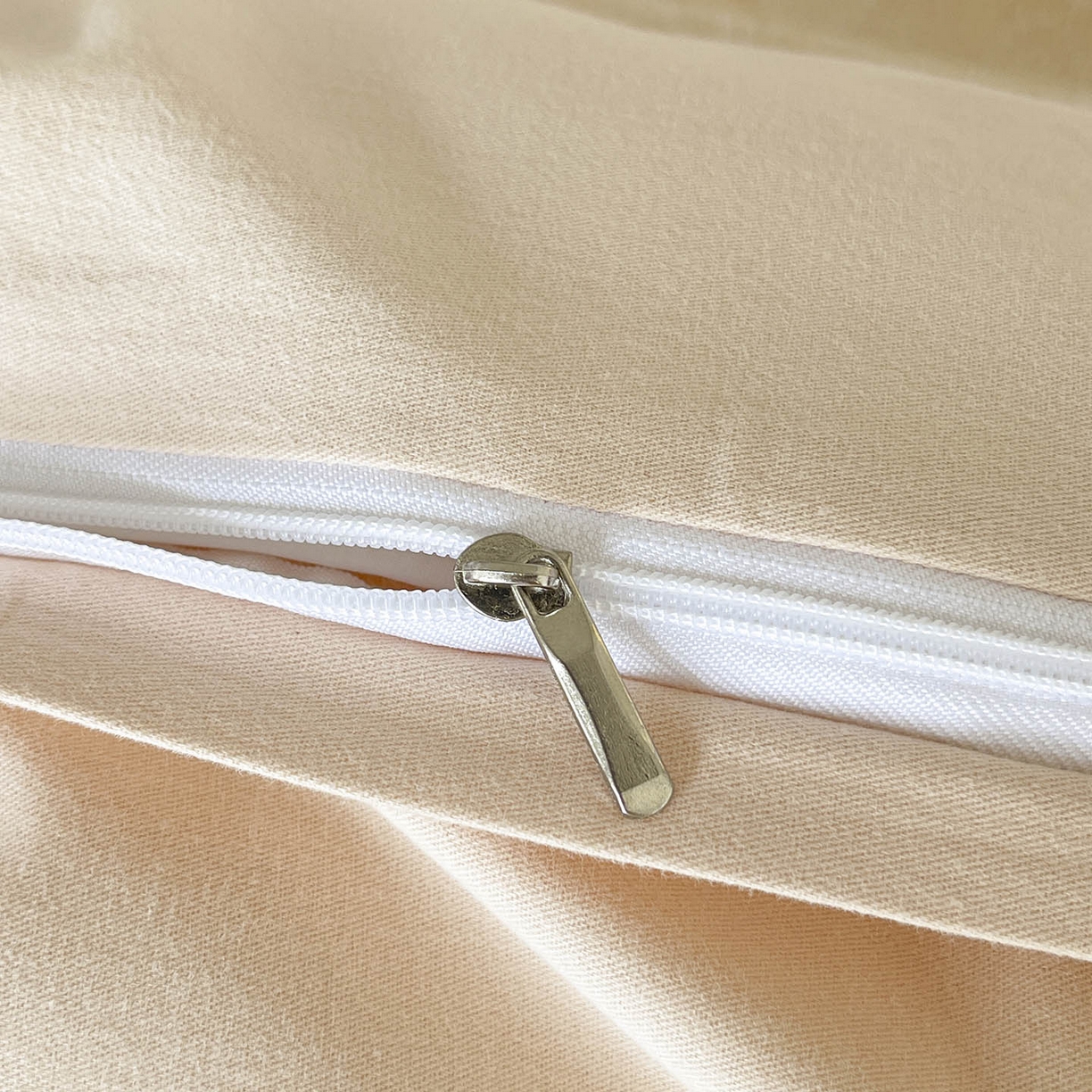 91家纺网 家纺一手货源 找家纺 （总）乔利卡沃 2025新款轻奢风A类加厚全棉磨毛四件套纯棉重工刺绣保暖被套床单高级感床笠冬季床