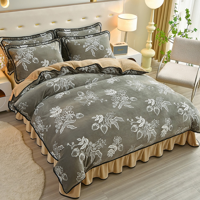 91家纺网 家纺一手货源 找家纺 佳一 2025新款高克重8-9斤 印花牛奶绒四件套 里物