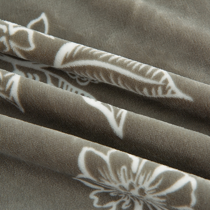 91家纺网 家纺一手货源 找家纺 佳一 2025新款高克重8-9斤 印花牛奶绒四件套 里物