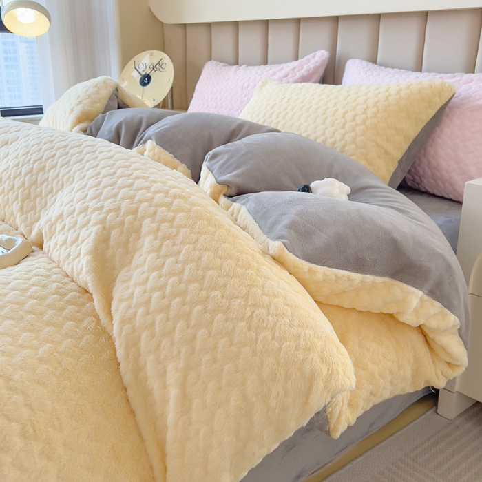 印季家纺 2025新款爱心款压花兔毛绒四件套 鹅黄-灰