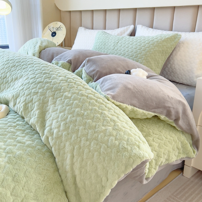 印季家纺 2025新款爱心款压花兔毛绒四件套 水绿-灰