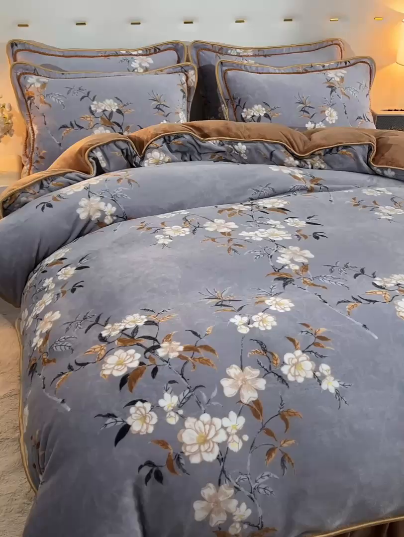 91家纺网 家纺一手货源 找家纺 佳一 2025新款高克重8-9斤 印花牛奶绒四件套 夏花之梦