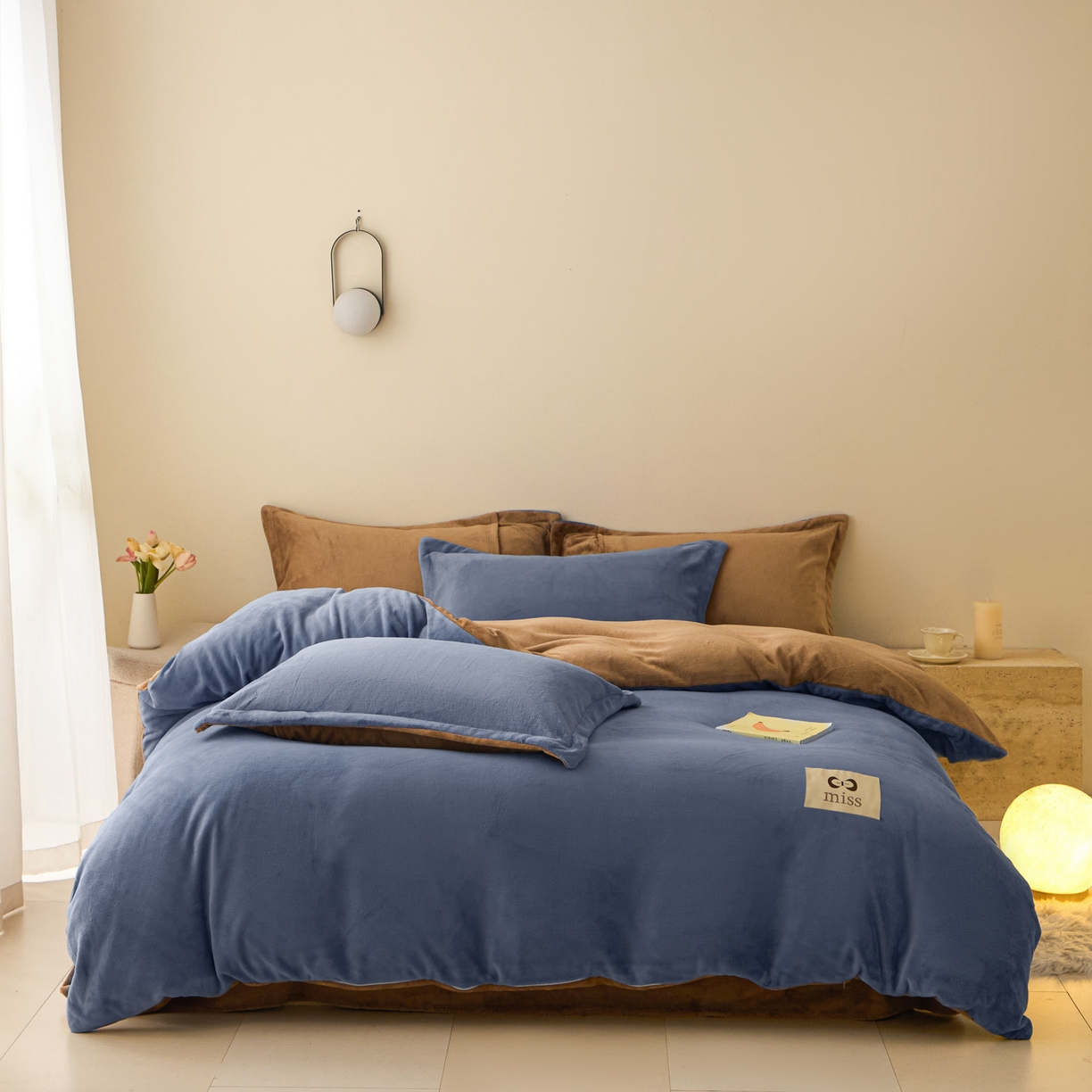 鑫琪莱家纺 2025新款高克重牛奶绒双拼四件套 风暴蓝奶咖