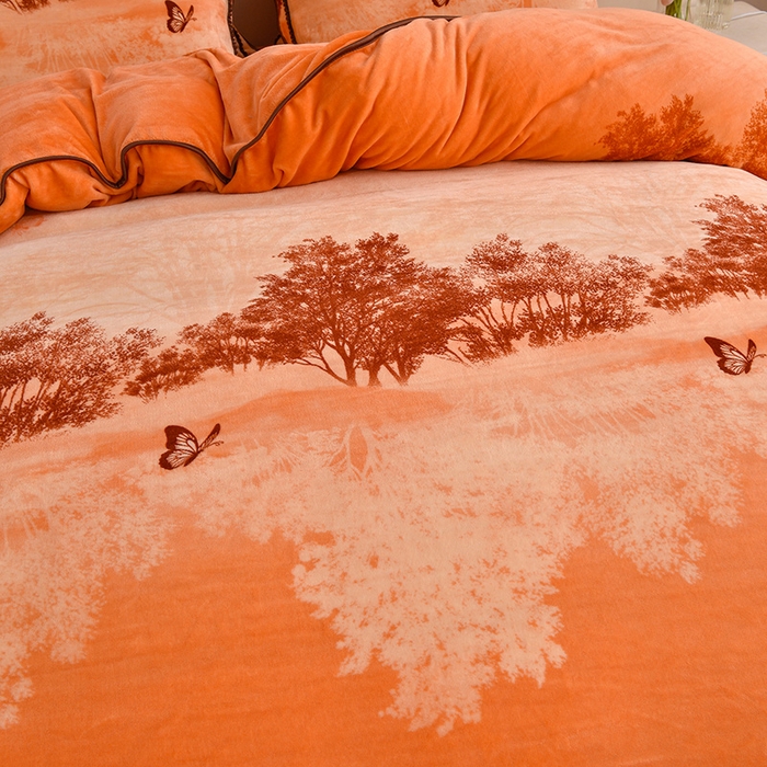 91家纺网 家纺一手货源 找家纺 赛丽雅 2025新款牛奶绒床裙四件套8-9斤法莱绒直播爆款日产2万套 桔色森林