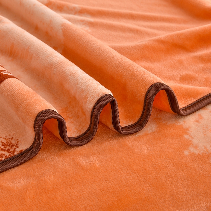 91家纺网 家纺一手货源 找家纺 赛丽雅 2025新款牛奶绒床裙四件套8-9斤法莱绒直播爆款日产2万套 桔色森林