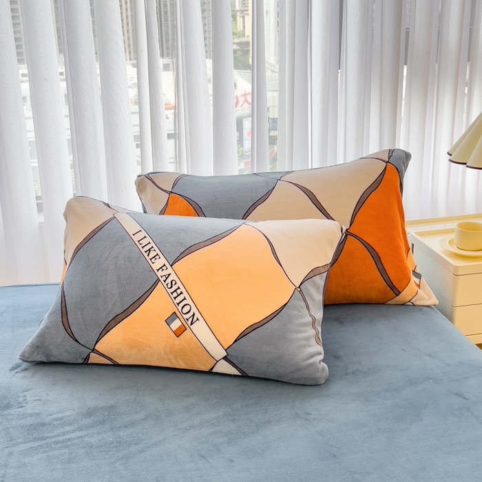 91家纺网 家纺一手货源 找家纺 （总）印季家纺 2025新款加厚印花保暖牛奶绒四件套